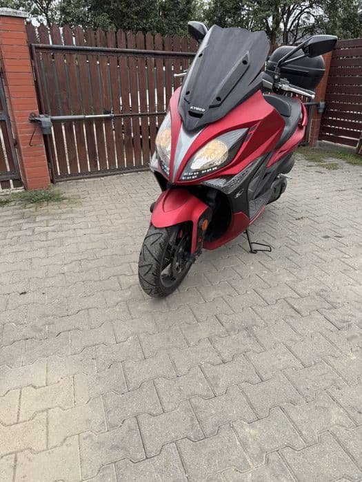 Kymco Xciting 400 , maxiscooter Bmw , Aprilia , Honda