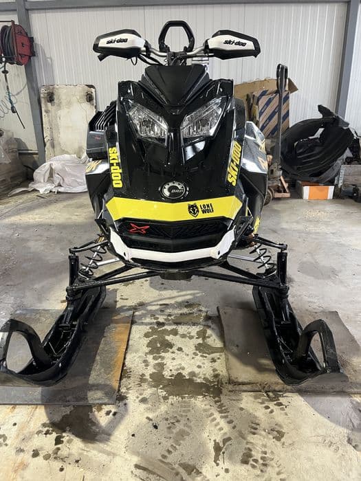 Vand snowmobil summitX 850 turbo