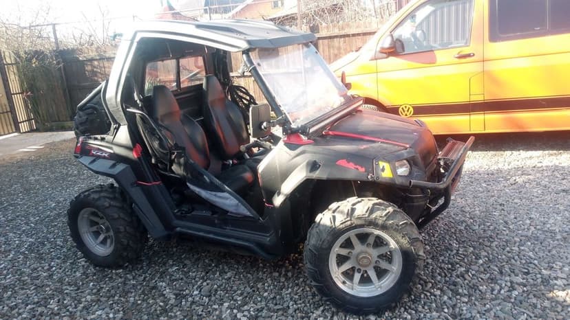 Dezmembrez polaris rzr 800/900