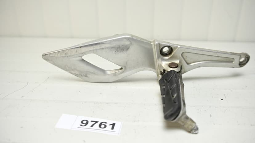 Honda VFR1200F 2010 Suport scarita dreapta pilot fata