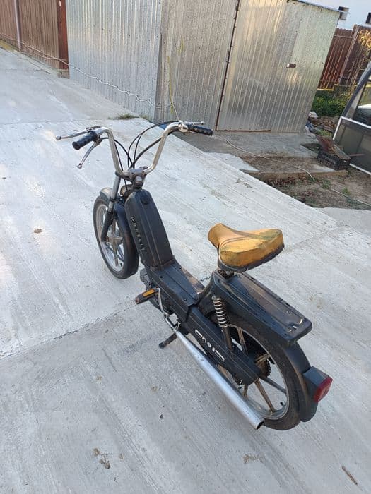 Moped/scuter/motoreta garelli cu pedale, motor 49 cc, merge perfect