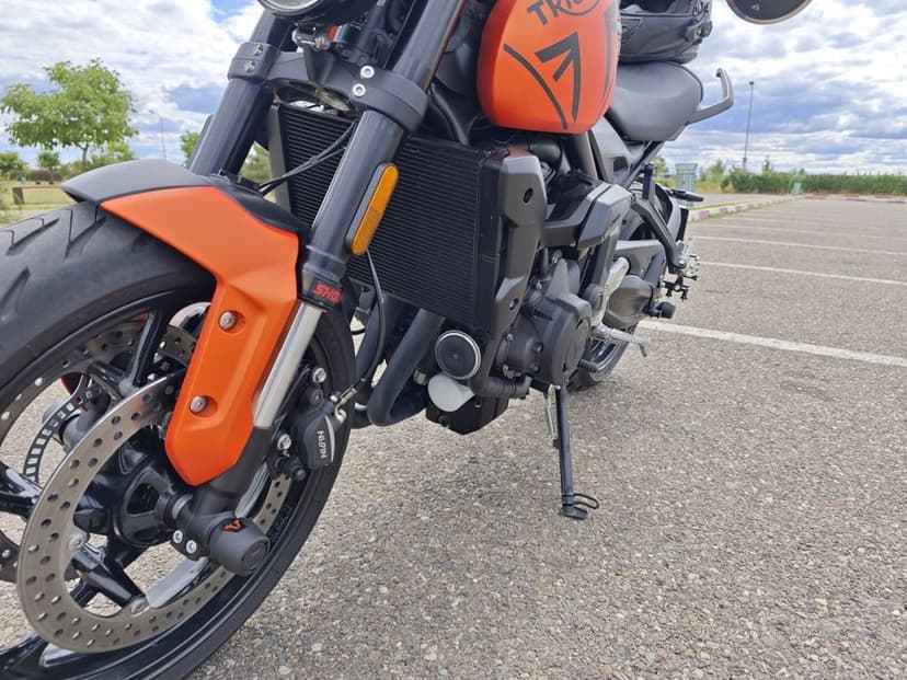 Vând / schimb Triumph trident 660 2023