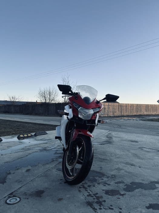 Vand Honda CBR 125 R