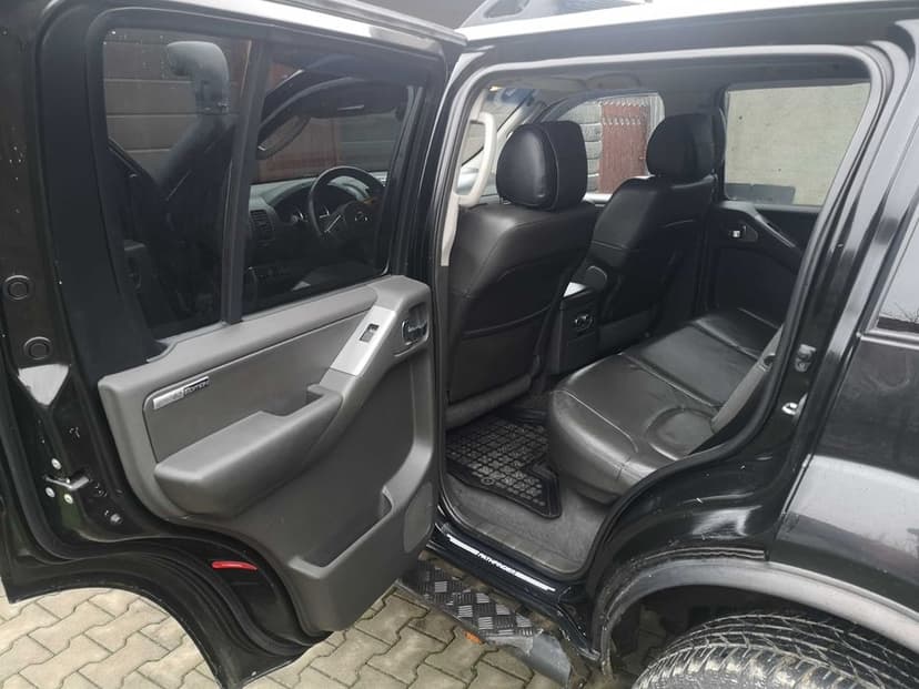 Se vinde Nissan Pathfinder intretinut
