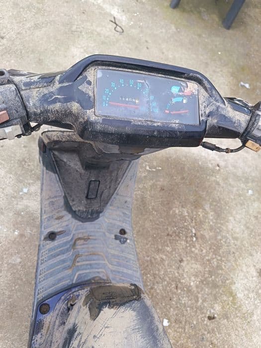 Vand sau schimb scuter