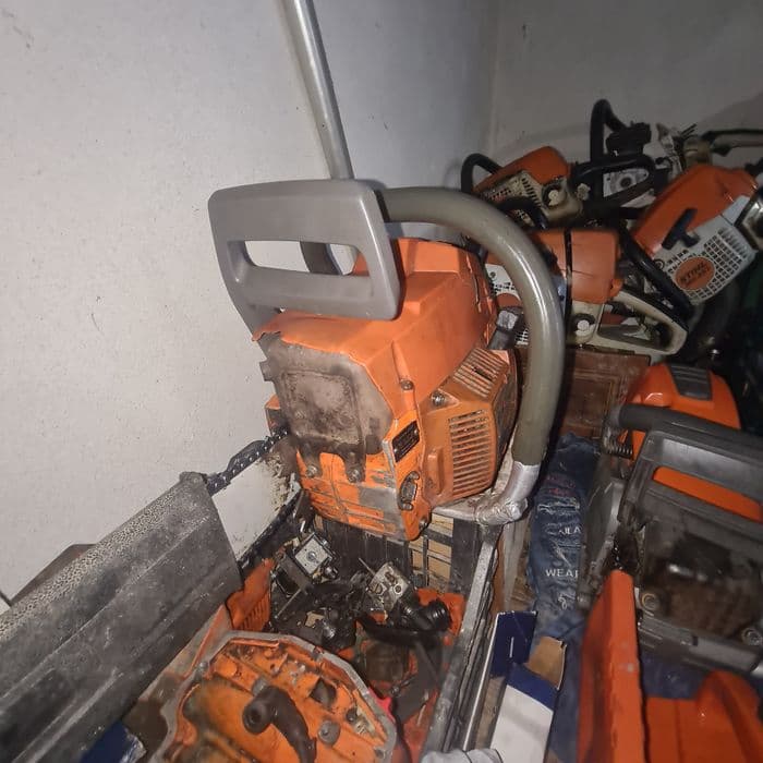 Vând piese husqvarna 262xp