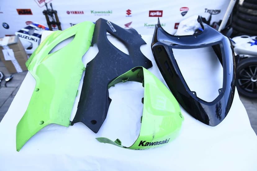 Carene rezervor codita burta Kawasaki ZX6R 636 2005 2006 carena  piese