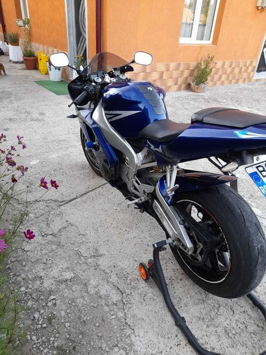 Yamaha r1  motor 1000 sau Schimb cu Masina