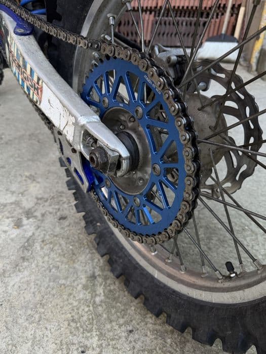 Vand yamaha yz 250f 2011 cu motorul blocat