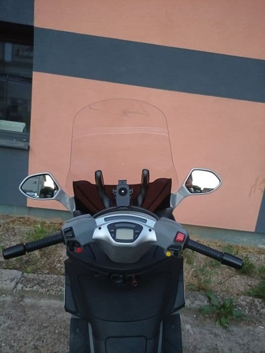 parbriz GIVI - (pentru Piaggio X9)