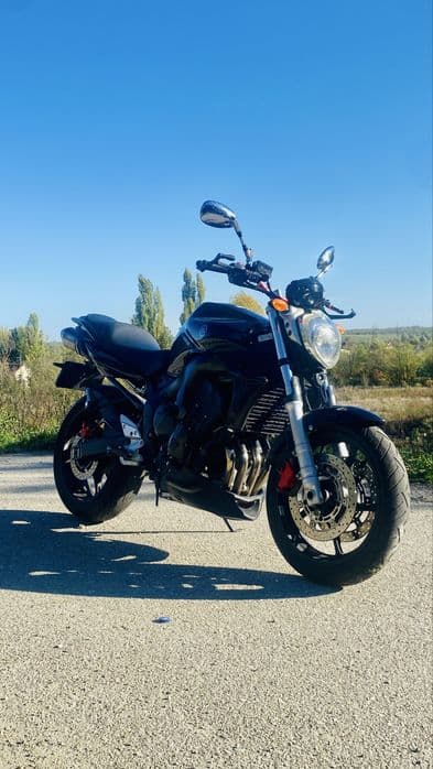 Yamaha Fz6 “Black Edition”