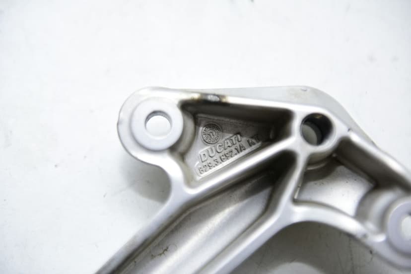 Ducati Panigale V4S V4 dreapta spate motor șoc suport 8291G921AA