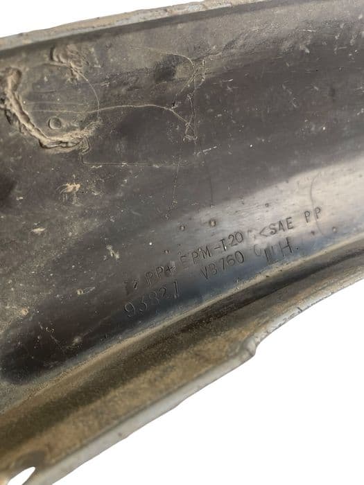 Ornament Aripa Stanga Spate Nissan Patrol Gr Y61 1997 -> 93827-Vb760