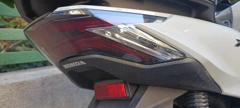 Scuter Honda PCX 125, garantie 2026, 2700 km