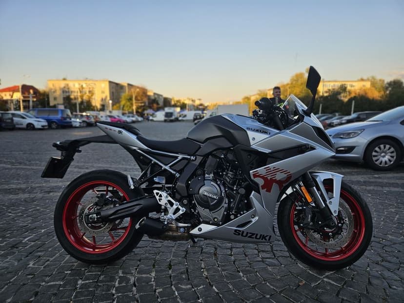 Suzuki GSX8R 2024