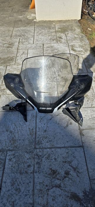 Parbriz can-am de vanzare