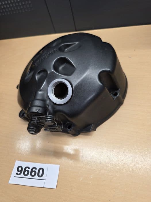 Capac motor ambreiaj cu tija dreapta Yamaha  FZ1 2006 2015