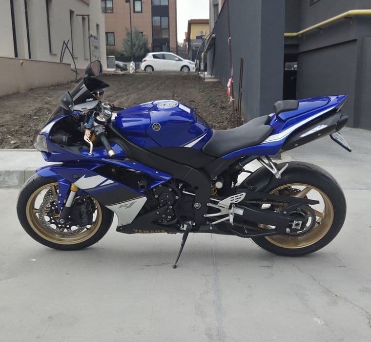 Yamaha R1 2008 *15000Km*