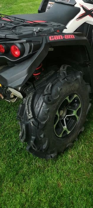 Vând roți Can Am Outlander