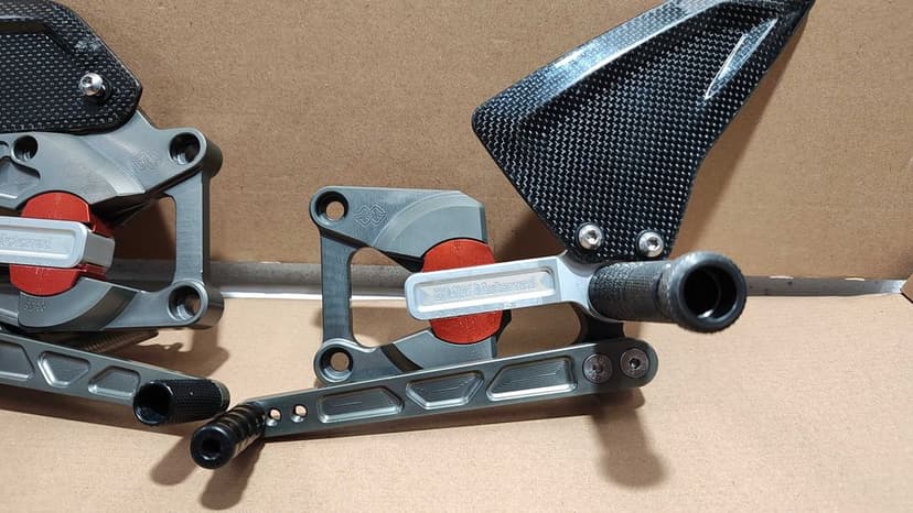 Scarite Gilles Tooling BMW S1000RR prima generatie reglabile