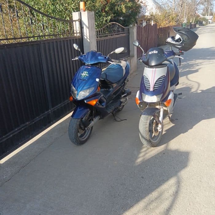 Vând scuter Aprilia SR 80cc Pe apă