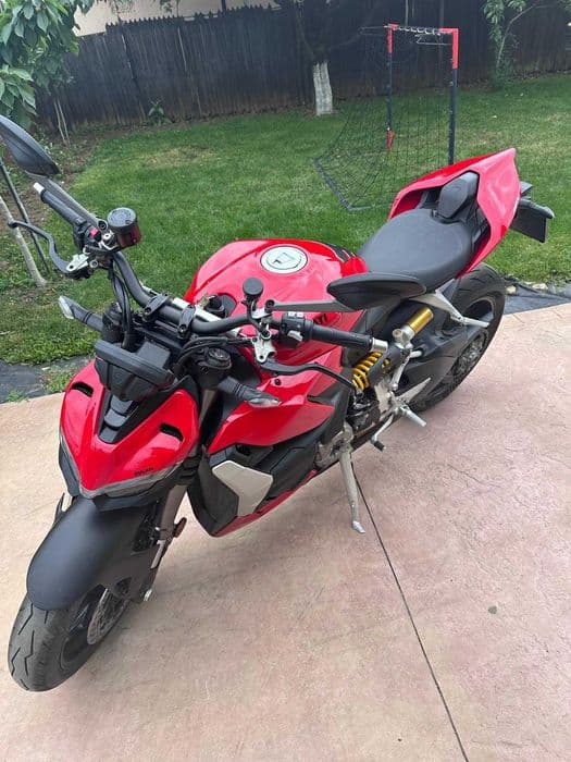 Ducati Streetfighter V2 Rosu - 2023 - 6770 km