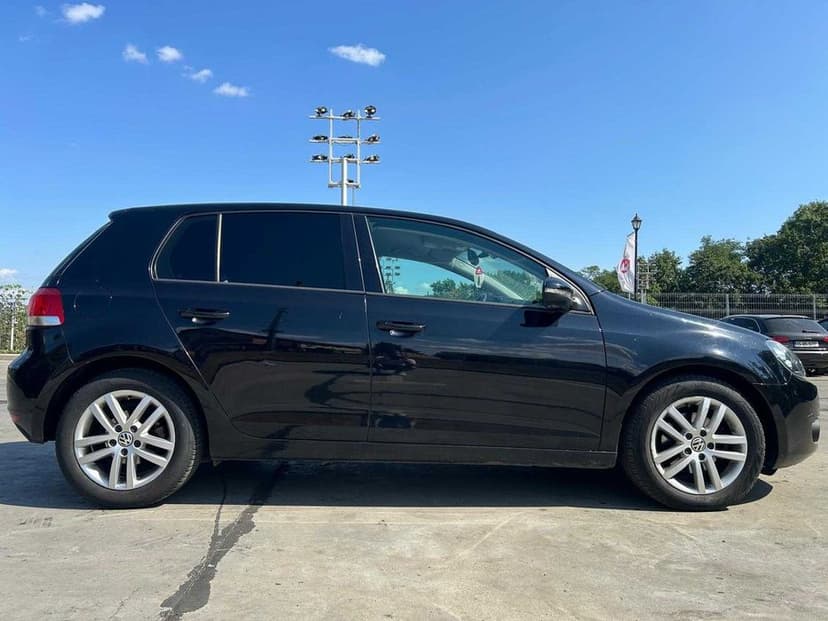 VW Golf 6 BlueMotion – 1.6 TDI 105 CP (77 kW)