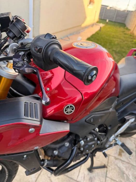 Yamaha FZ1-S Fazer 2006 – 998 cm³ – 25.000 km