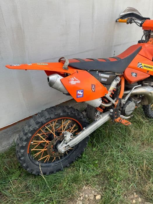 Vand full cross ktm 250 sx din anul 2008 (nu porneste din cauza carb)