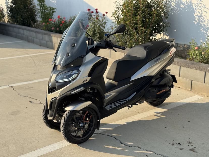 Vand Piaggio mp3 530