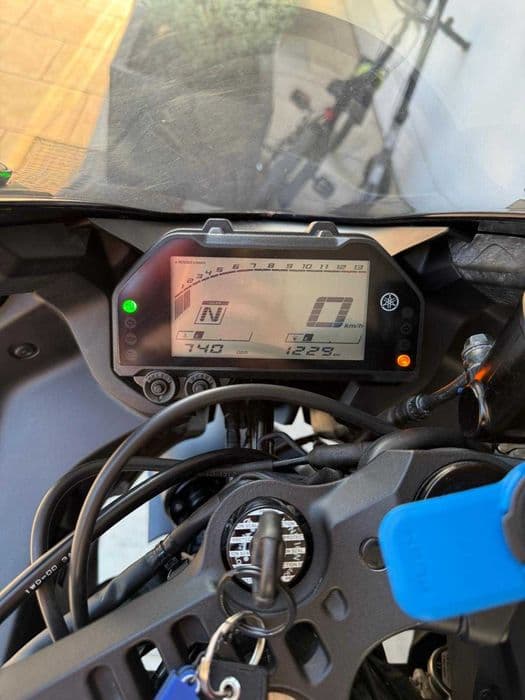 Yamaha R3 - 2023 - 1.229 KM - Primul proprietar - Stare excelenta