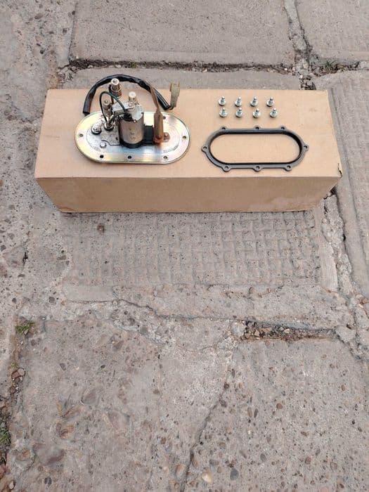 POMPA combustibil / suzuki gsxr 600 /750 SRAD