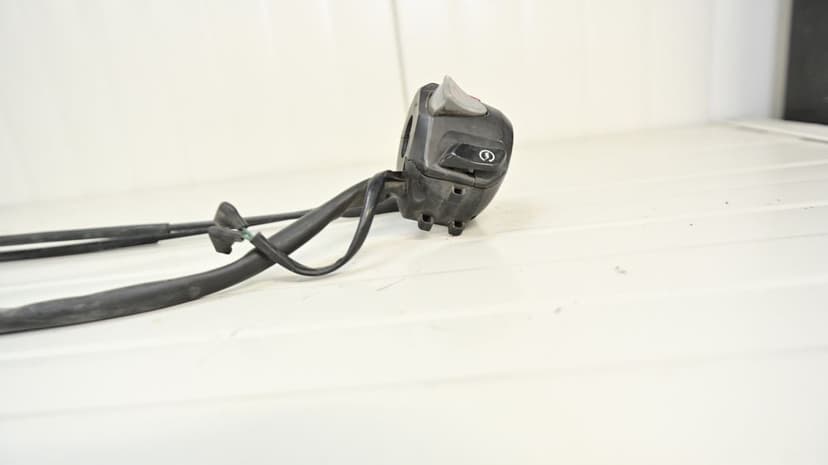 Honda VFR1200F 2010 Bloc comenzi dreapta cu cabluri acceleratie