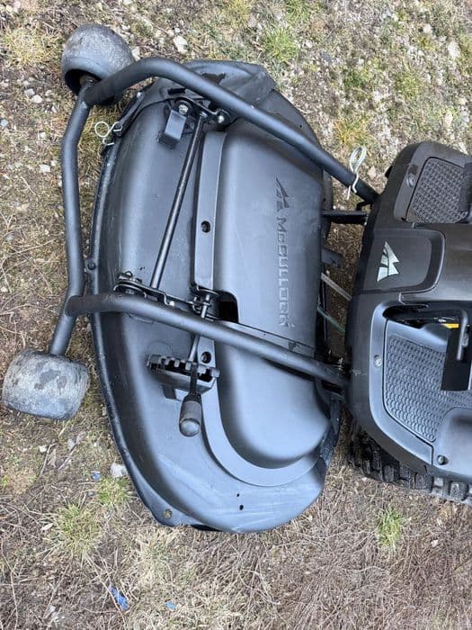 Tractoras tuns iarba Husqvarna/Mcculloch M 105-97F