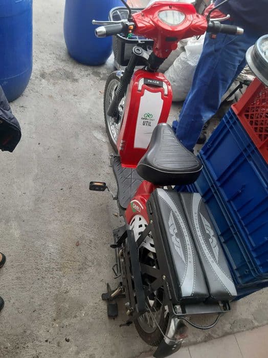 Vand scuter electric