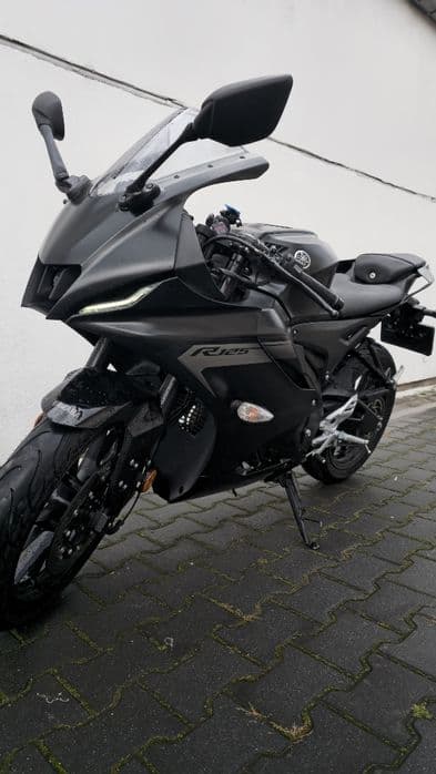 Yamaha Yzf r125 2025 negru