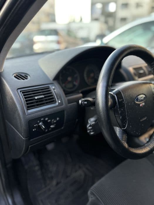 Vand sau schimb cu atv