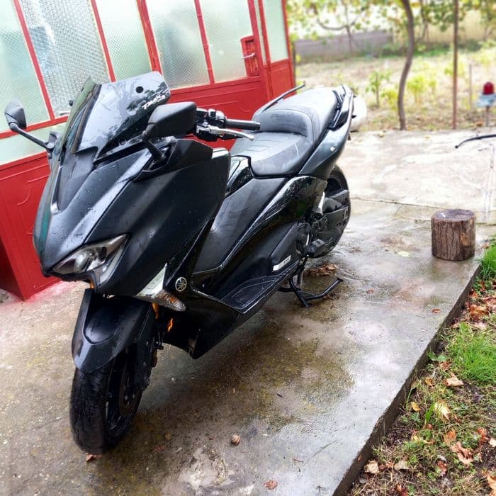 Vând scuter Yamaha Tmax 530DX!