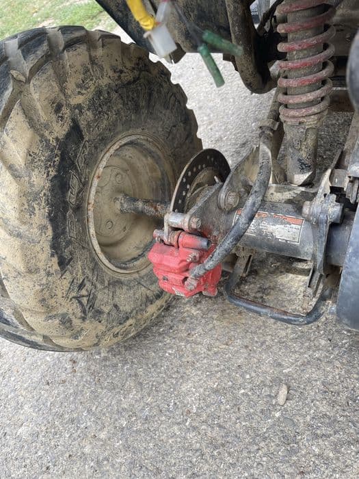 Vând urgent atv 180