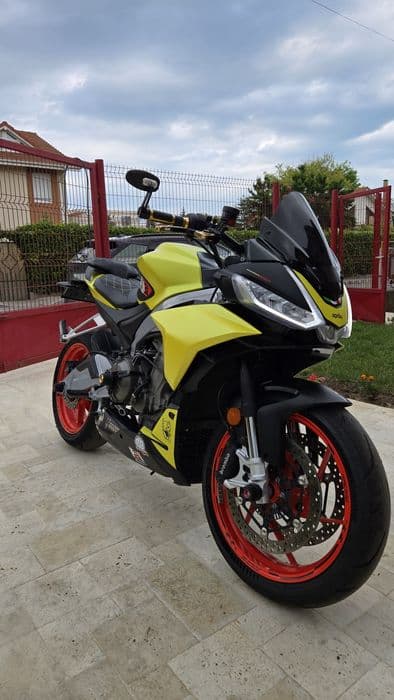 Aprilia Tuono 660