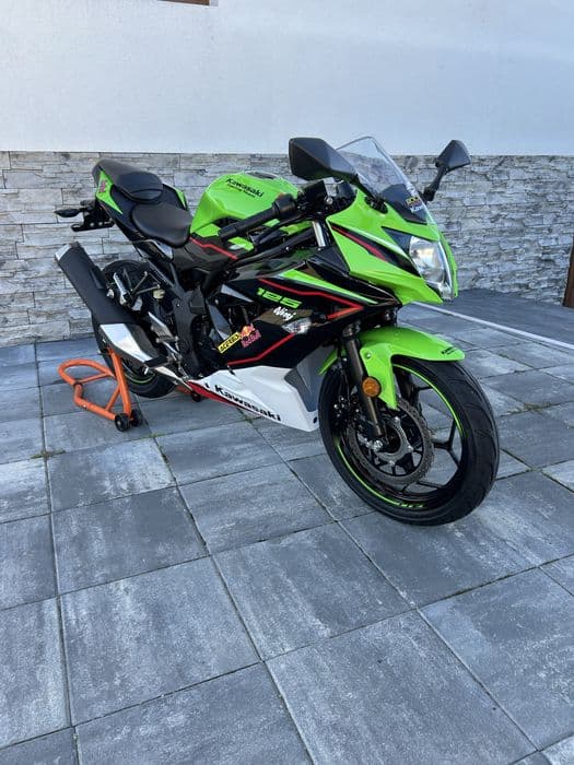 Kawasaki Ninja 125 R/2022 A1 impecabil