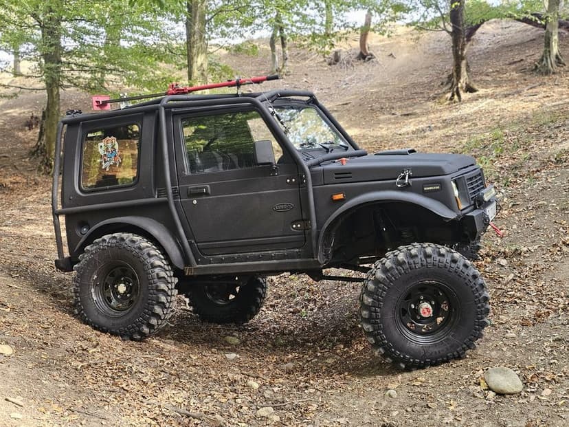 Suzuki Samurai 1.8is