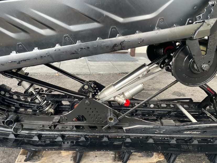 Skidoo Summit X Expert 850 Turbo