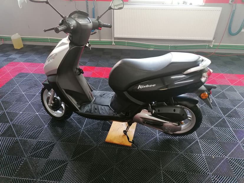 Vând  scuter Explorer, Generic, Peugeot Kisbee injecție 49cc detin CI