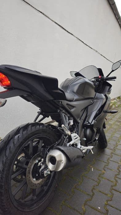 Yamaha Yzf r125 2025 negru