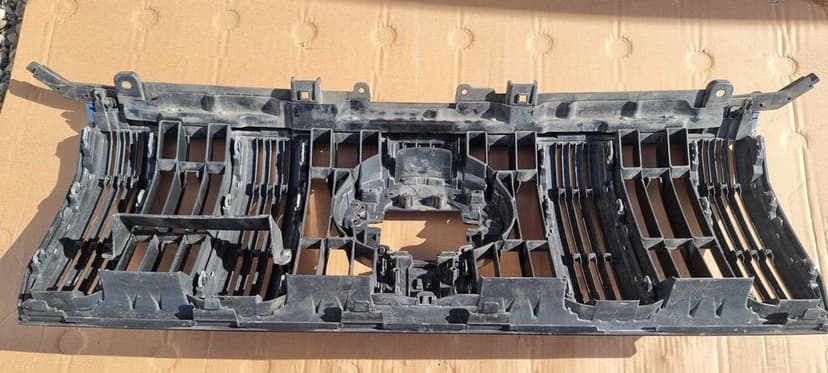 Grila radiator Toyota Land Cruiser Prado J150 Facelift 2018 - 2021