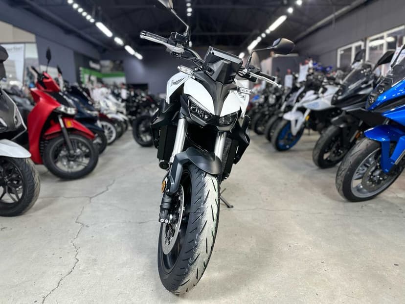 Honda CB 1000 Hornet 2025 prin Honda Constanta by EST BIKE