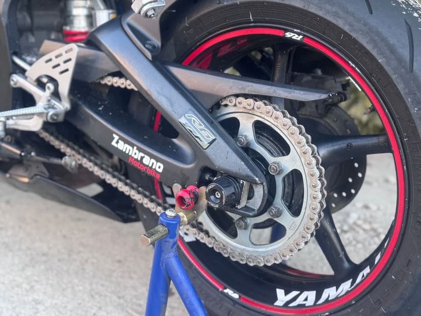 Vand Yamaha R6 an 2003-2004 prima inmatriculare 2006