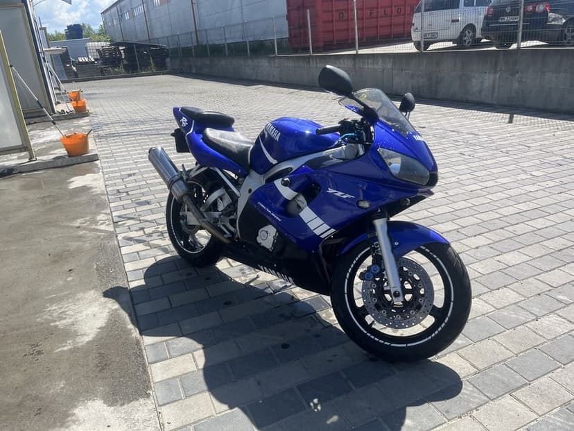 De vinzare Yamaha R6
