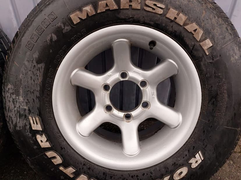 Jante Borbet 255 70 15 Isuzu Toyota Nissan Navara 6x139,7